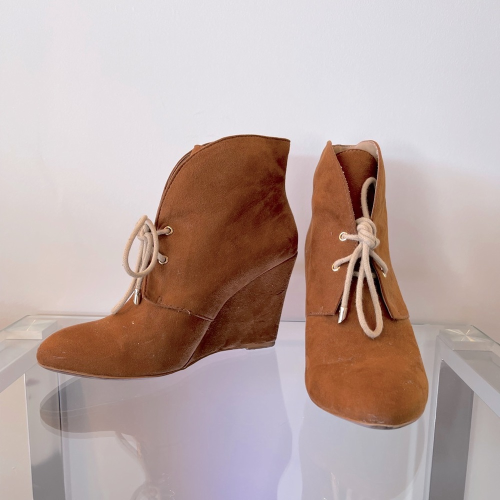 🐻 ZARA 🐻 Trafaluc wedge booties. Size EU 39 …fits 8 US